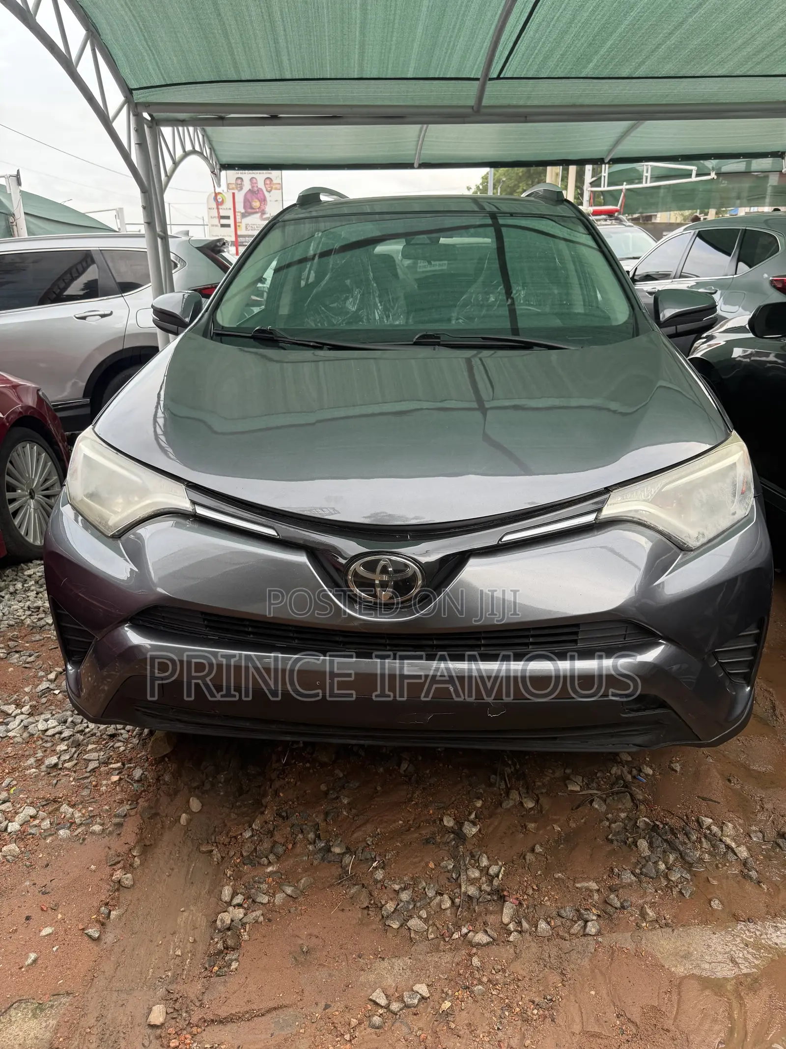 Toyota RAV4 LE 4dr SUV AWD (2.5L 4cyl 6A) 2018 Gray