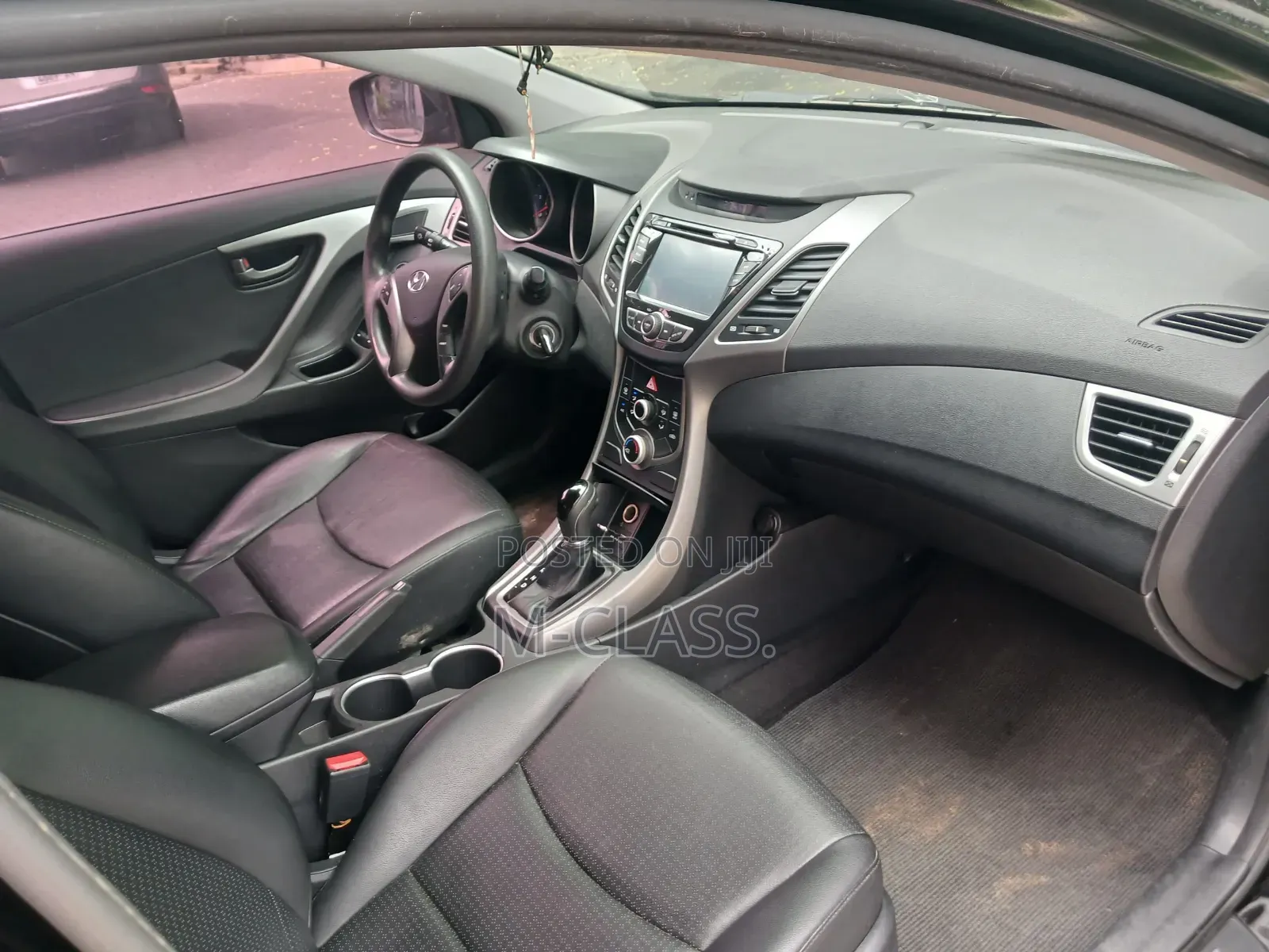 Hyundai Avante 2015 Black