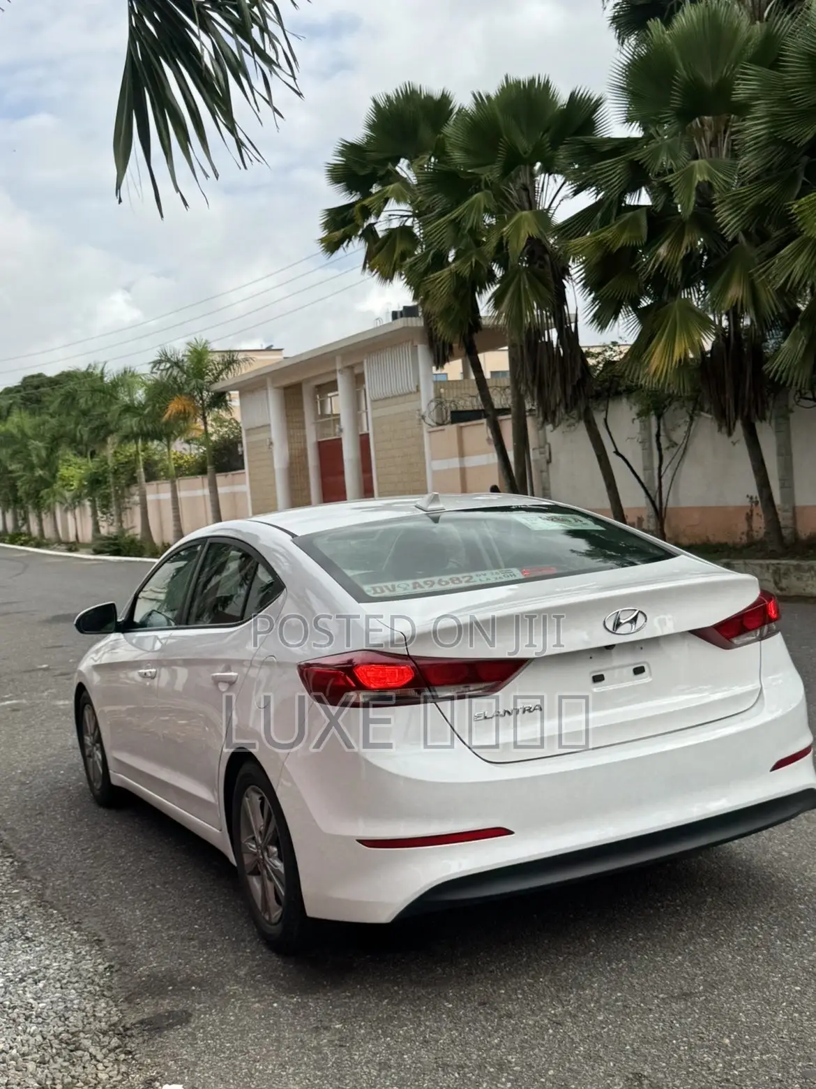 Hyundai Elantra 2018 White