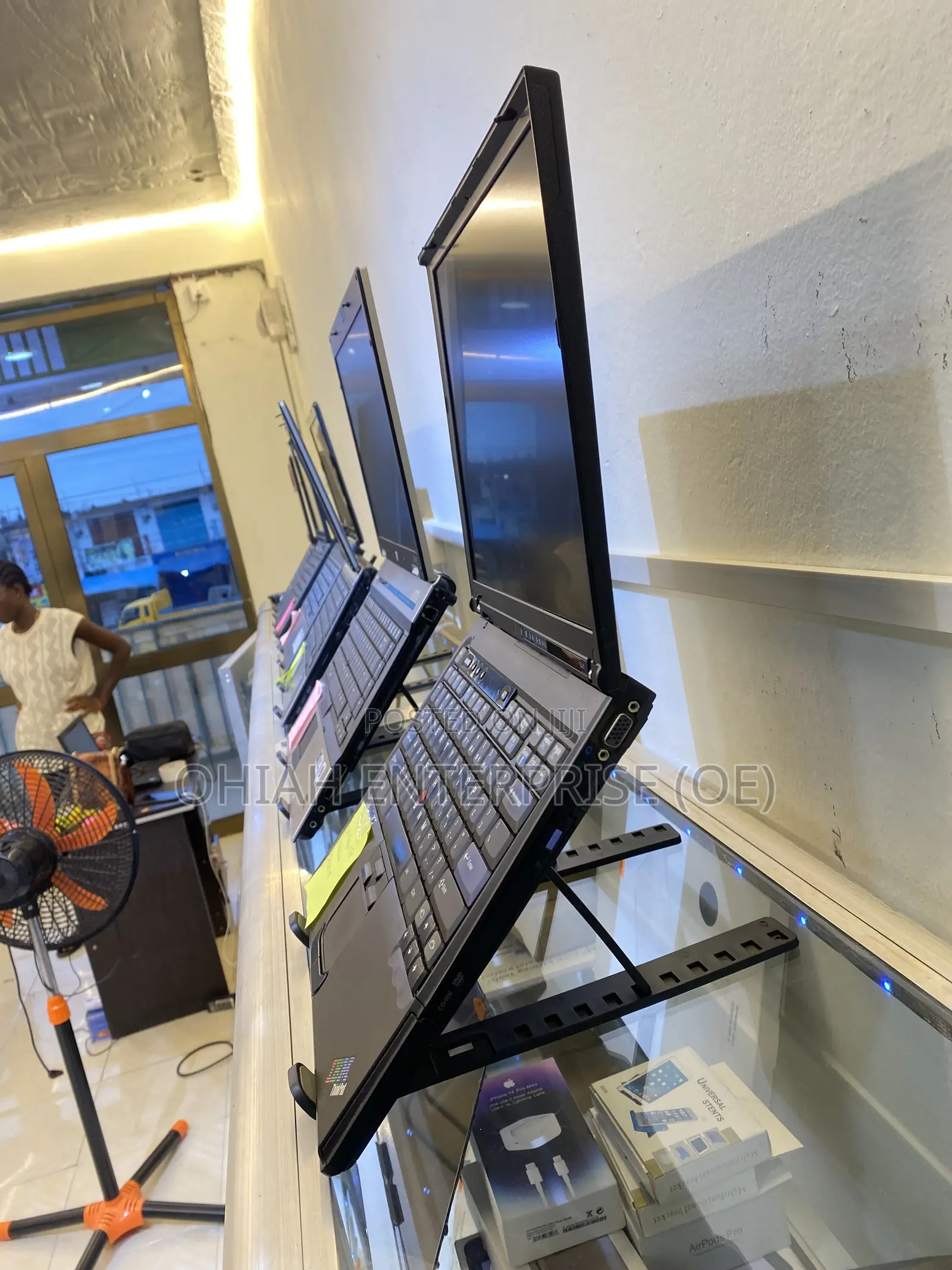 Laptop Lenovo ThinkPad T41 2GB Intel HDD 128GB