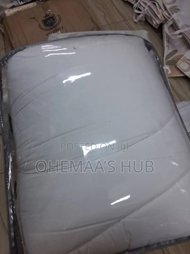 Full King Soft Cotton Duvet – 220 × 240 Cm (51 × 95 Inches)