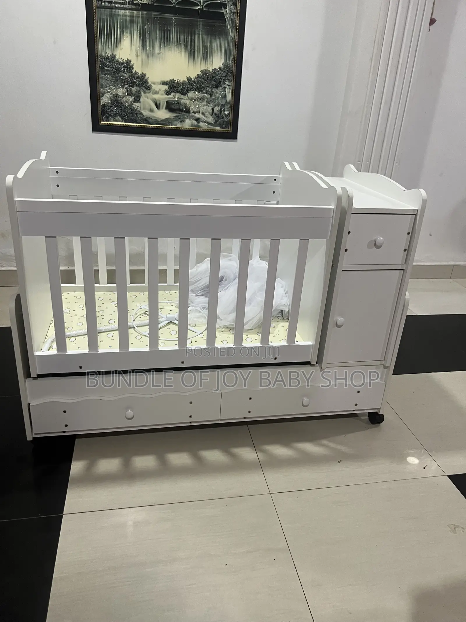 Manual Swinging Wooden Cot With Drawers 0-5 Years