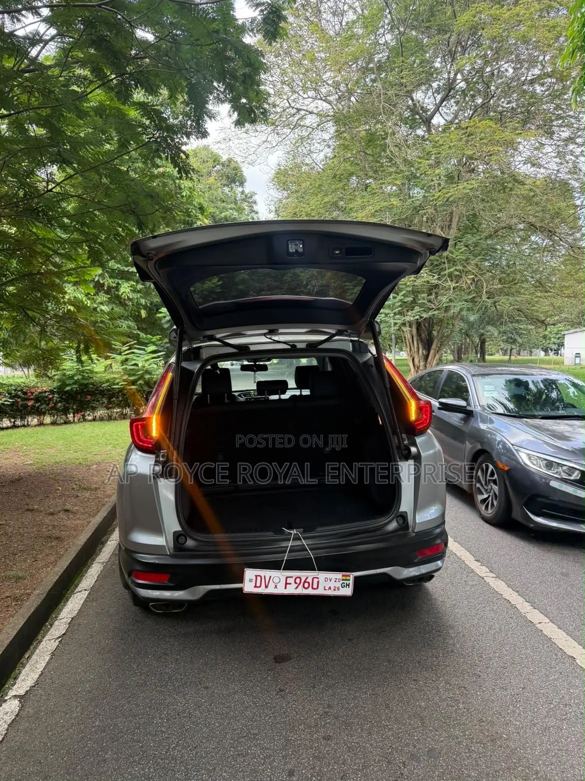 Honda CR-V Touring AWD 2020 Silver