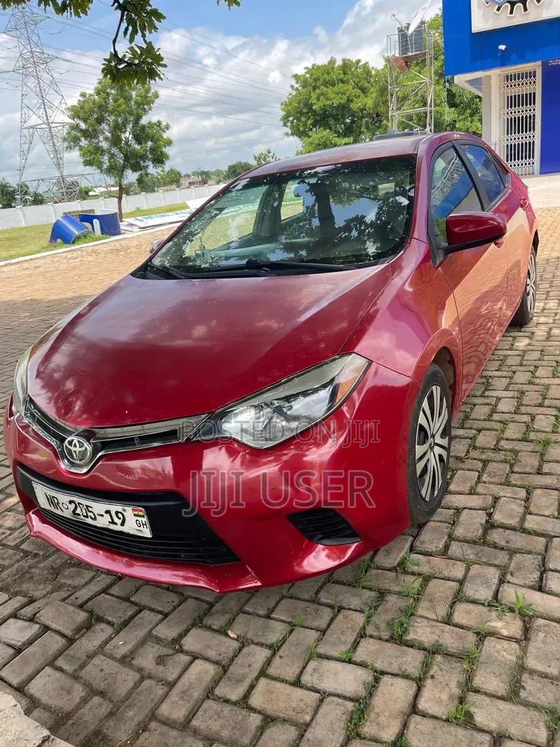 Toyota Corolla 2015 Red