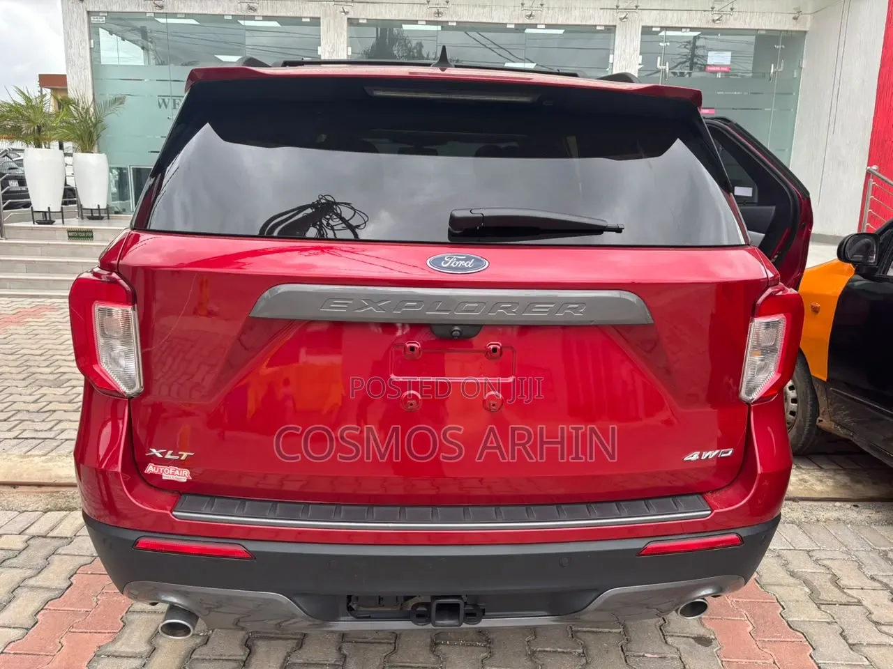 Ford Explorer 2023 Red