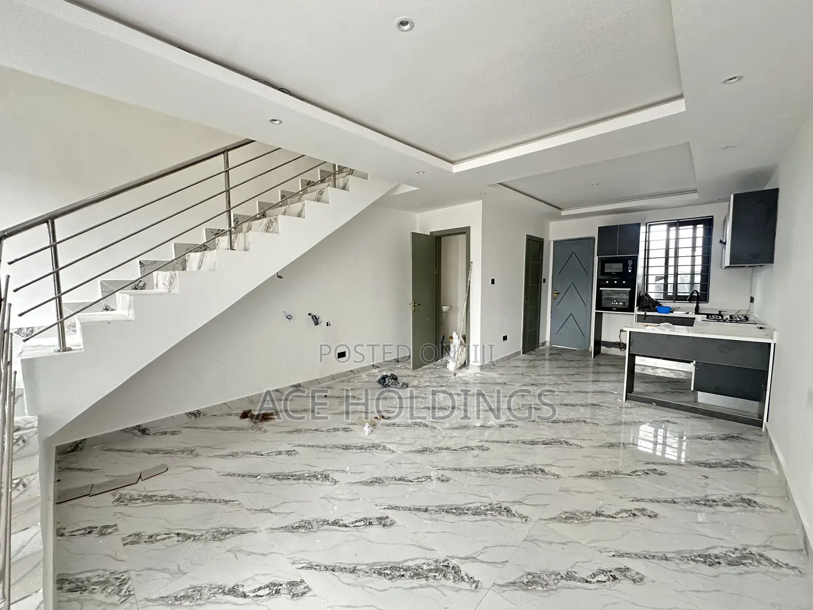 2bdrm Townhouse/Terrace in Nmai Dzorn, School Junction for sale