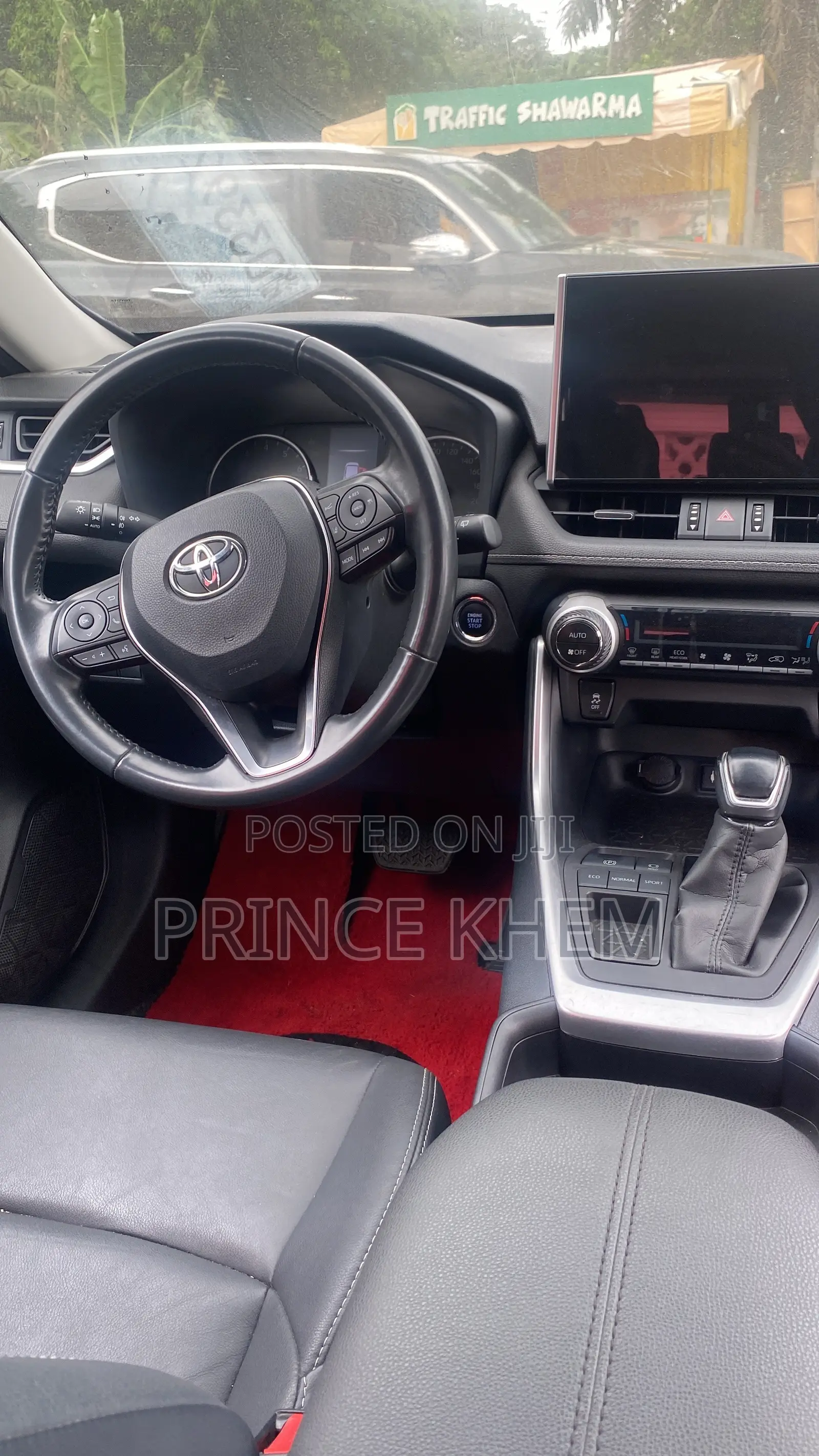 Toyota RAV4 LE 2021 Black