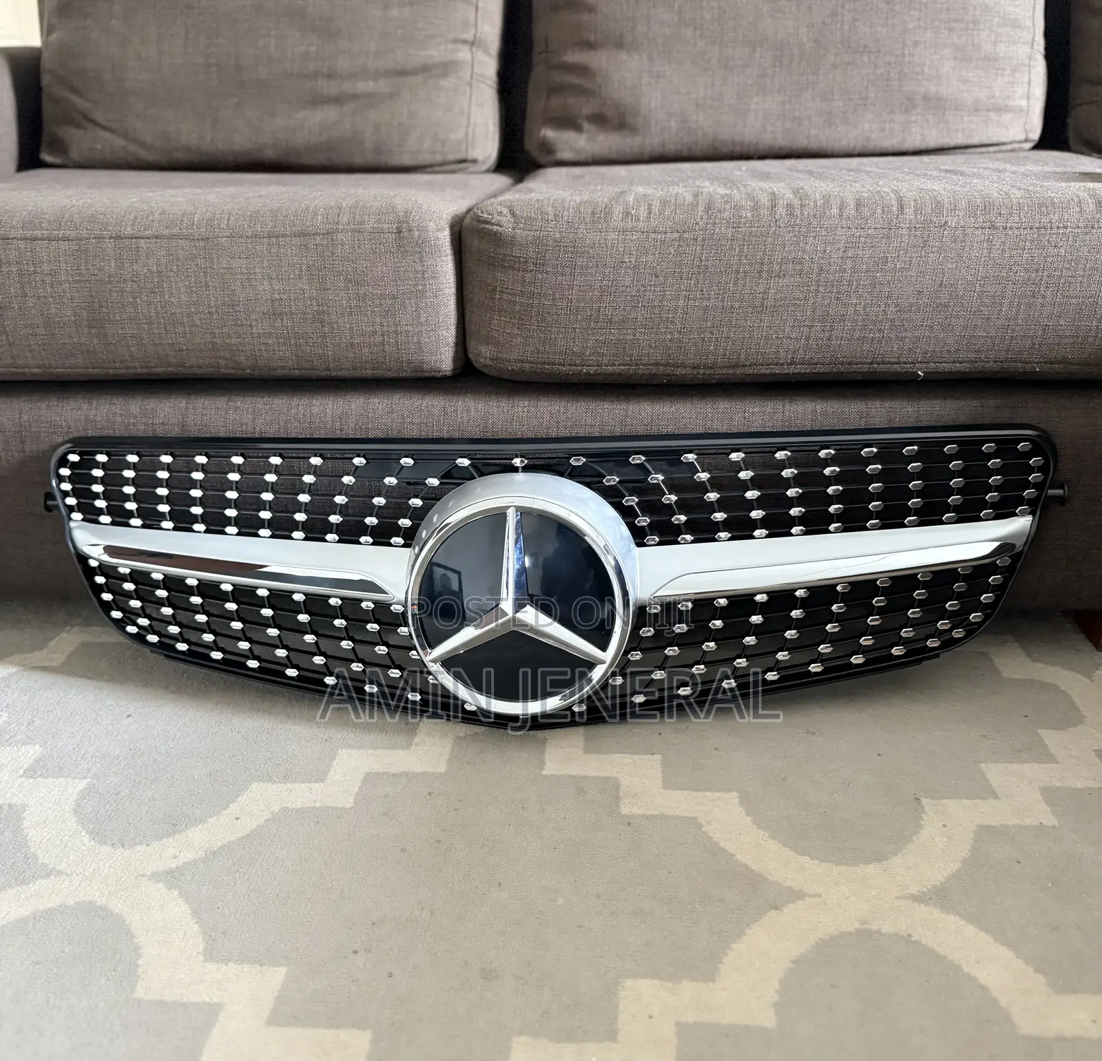 W204 Diamond Grille