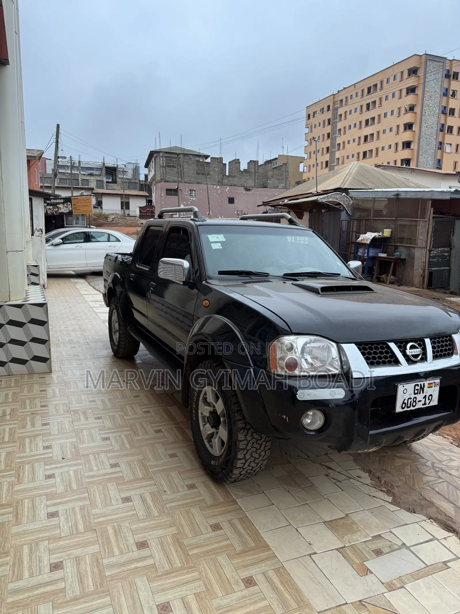 Nissan Hardbody 2018 Black