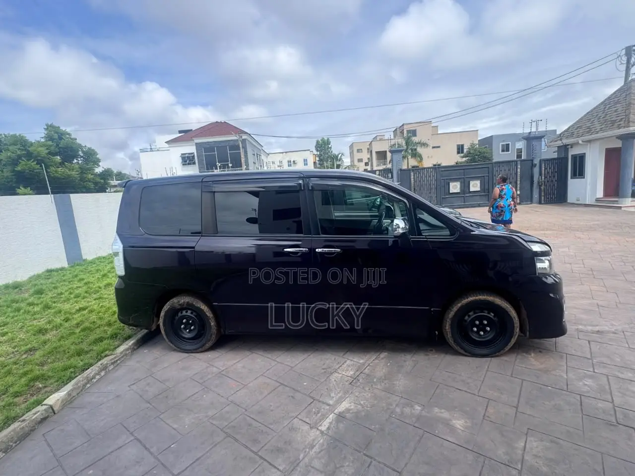 Toyota Voxy 2012 Black