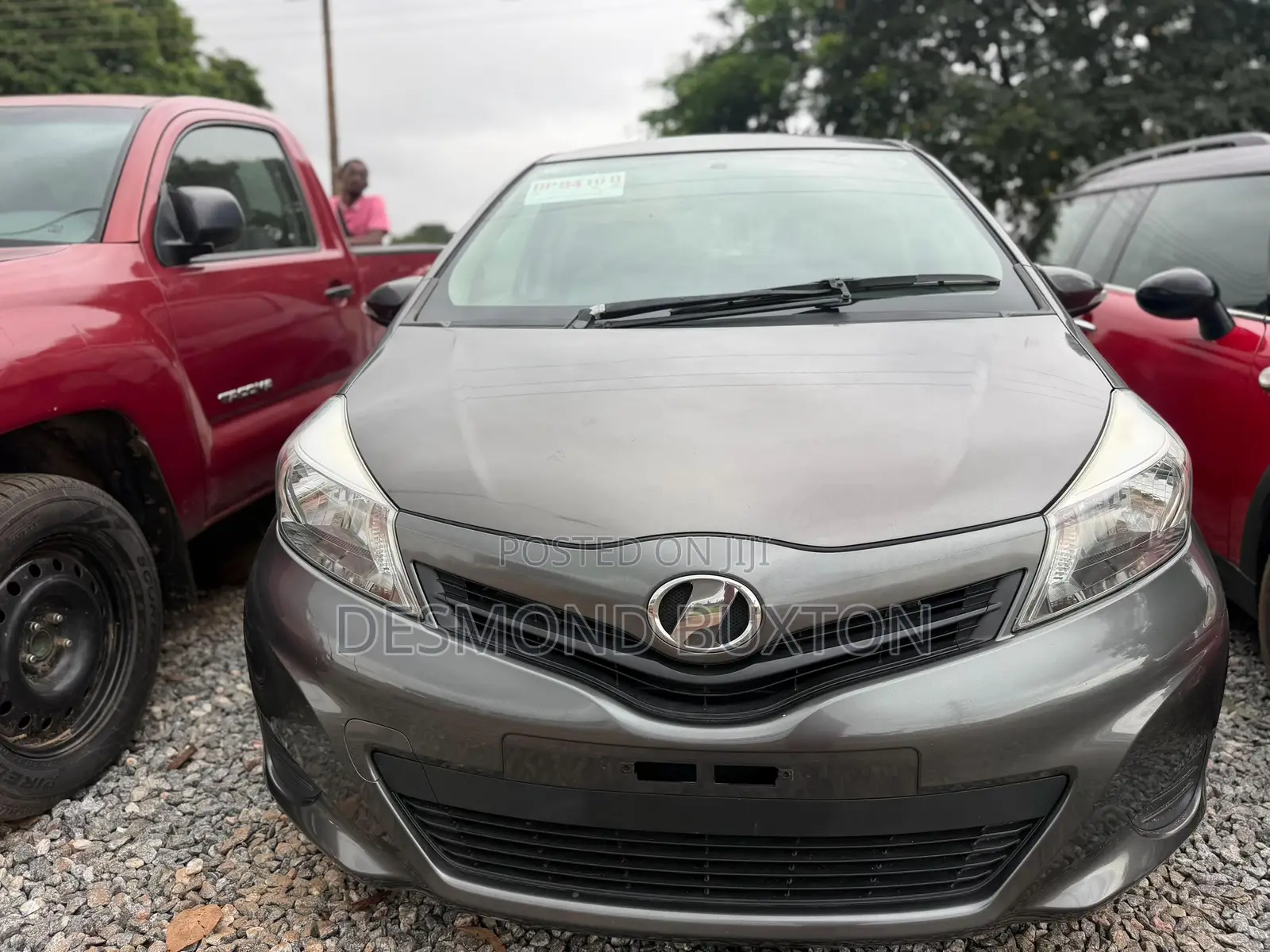 Toyota Vitz 1.3 FWD 3dr 2012 Gray