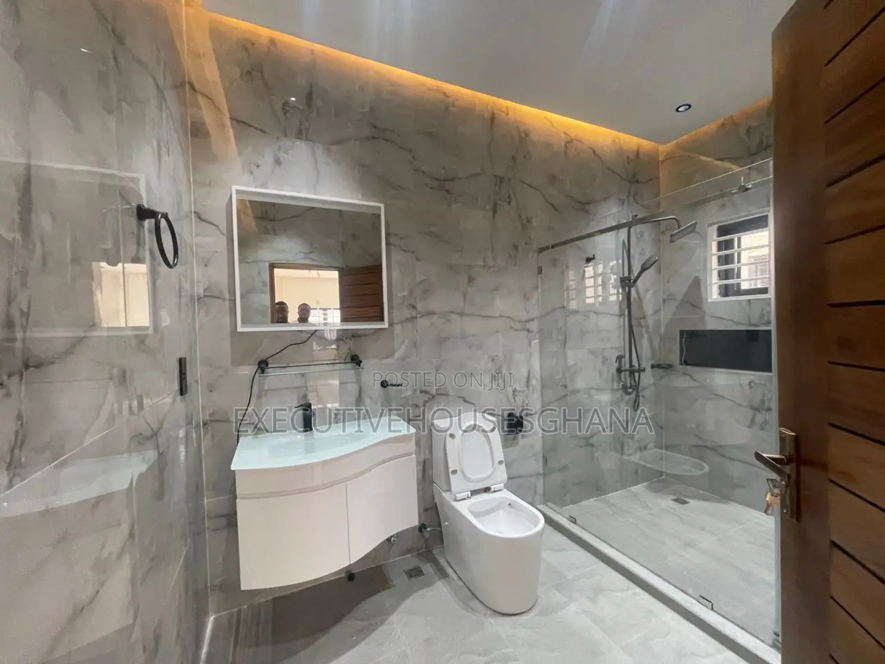 3bdrm House in Oyarifa for sale