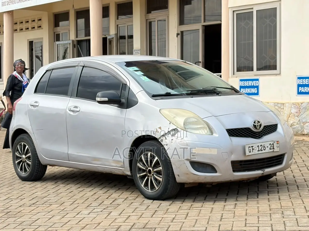 Toyota Vitz 1.3 AWD 3dr 2010 Silver