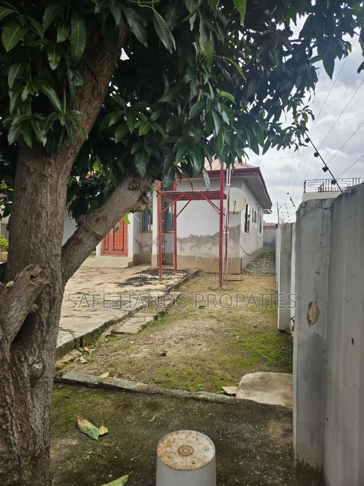 2bdrm House in Naugua Street, Lake Side Estate for sale
