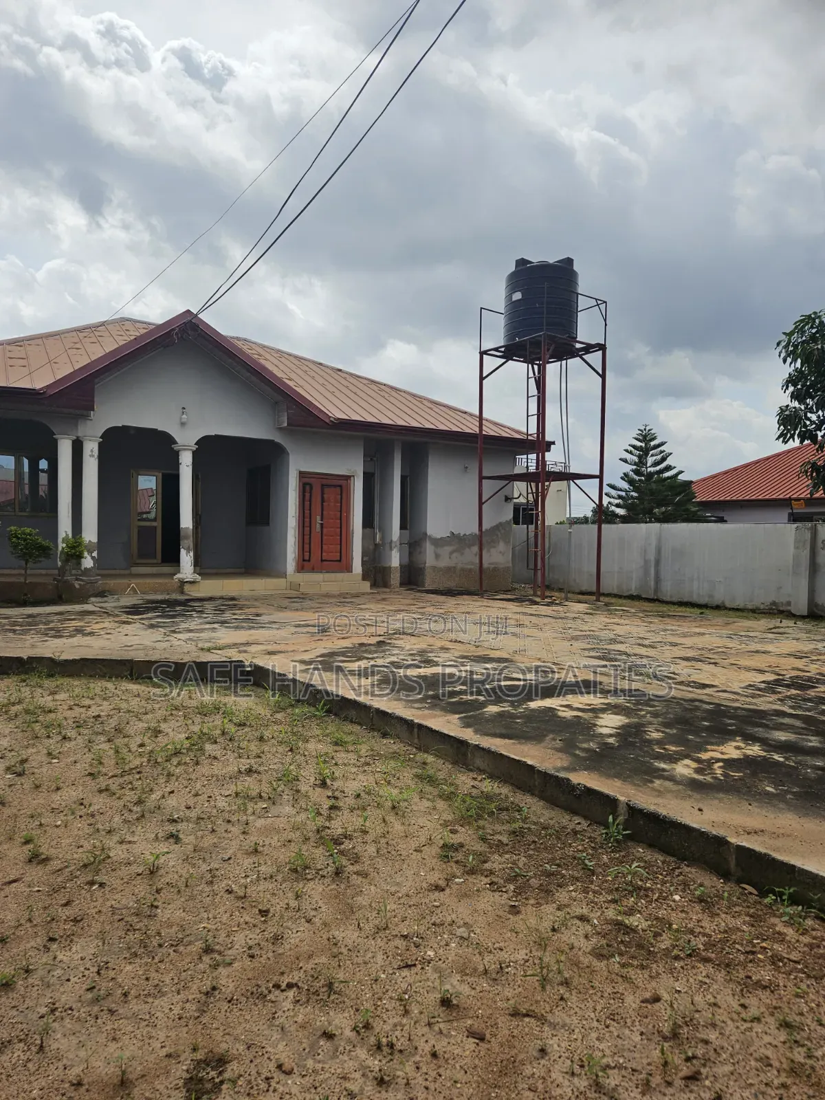 2bdrm House in Naugua Street, Lake Side Estate for sale