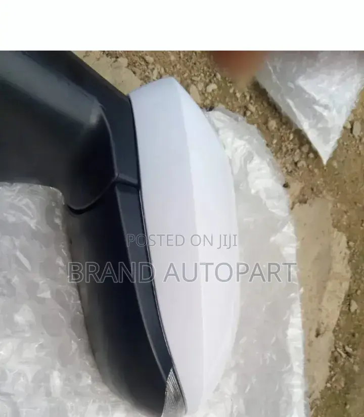 Toyota Corolla Mirror 2020