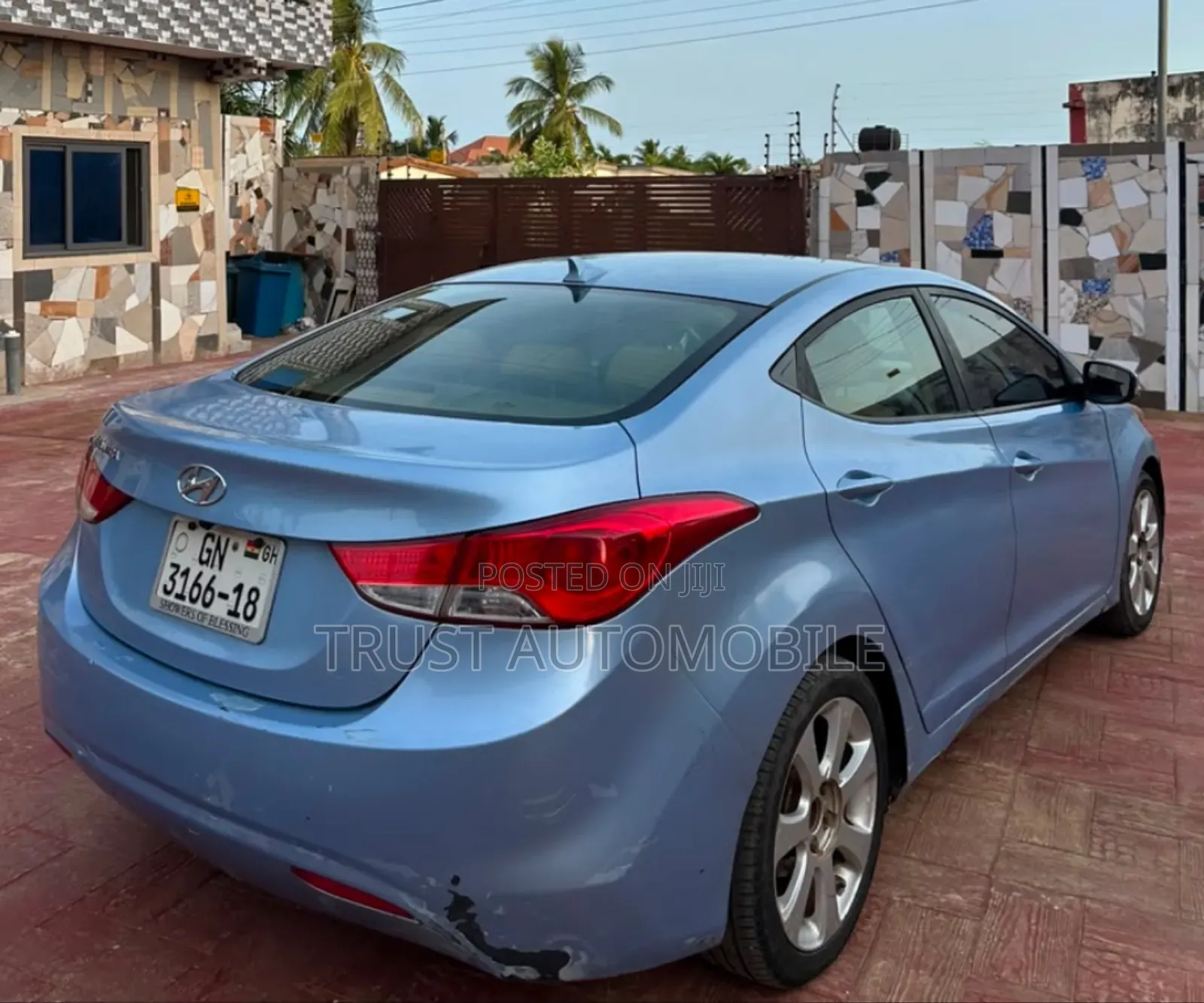 Hyundai Elantra Limited Sedan FWD (1.8L 4cyl 6A) 2013 Blue