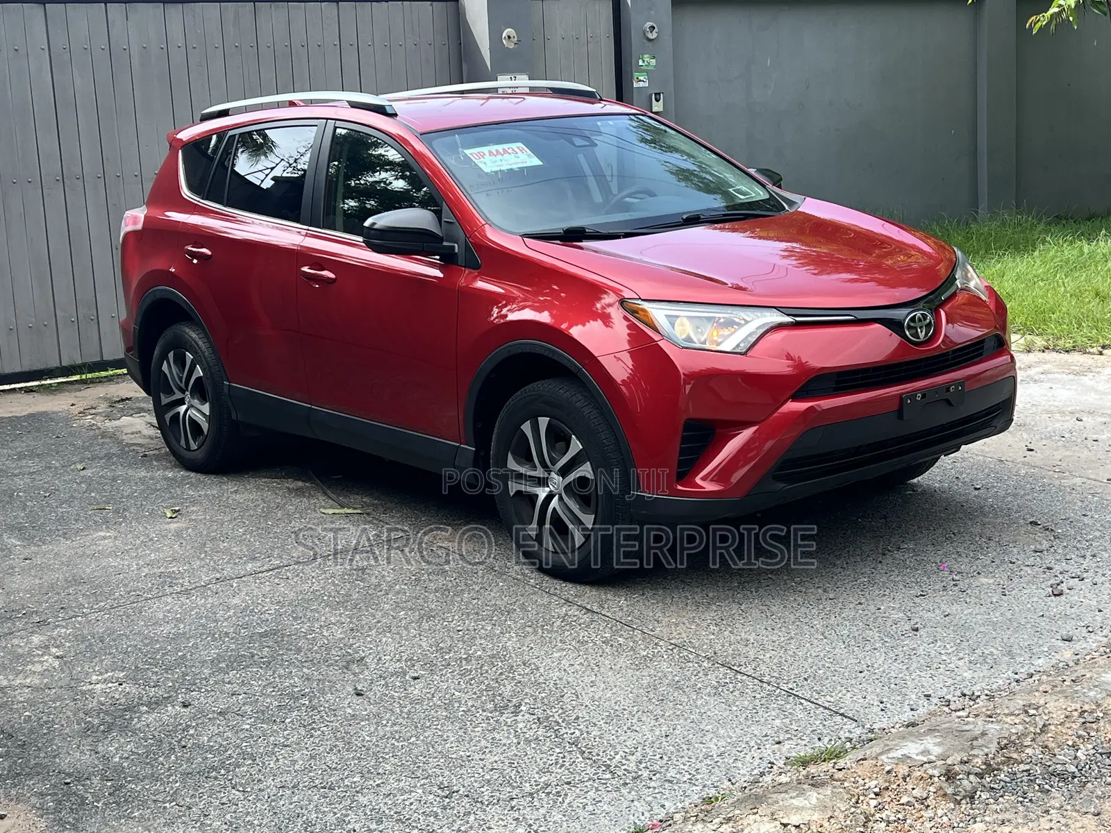 Toyota RAV4 LE AWD (2.5L 4cyl 6A) 2017 Red
