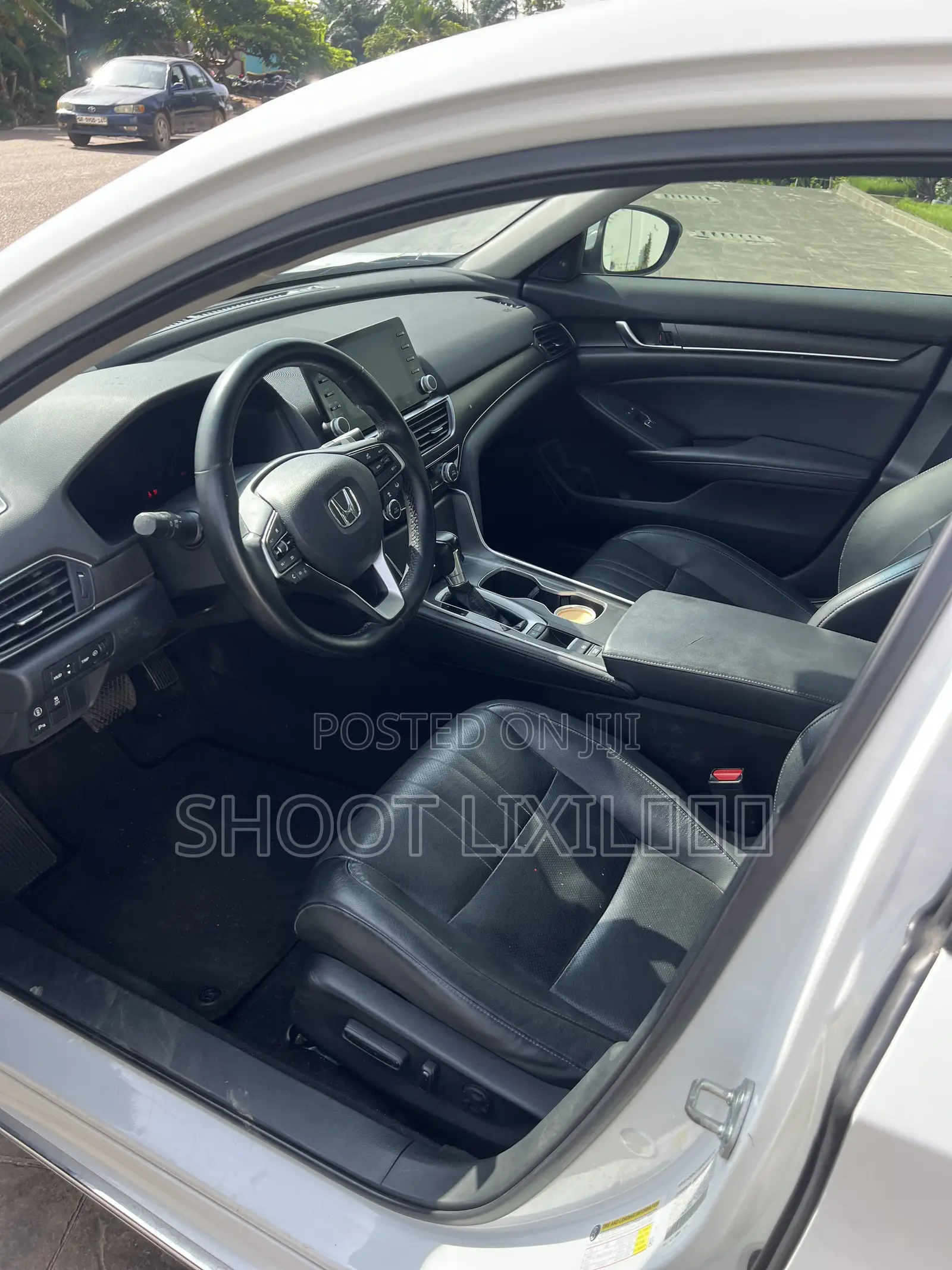 Honda Accord 2018 White