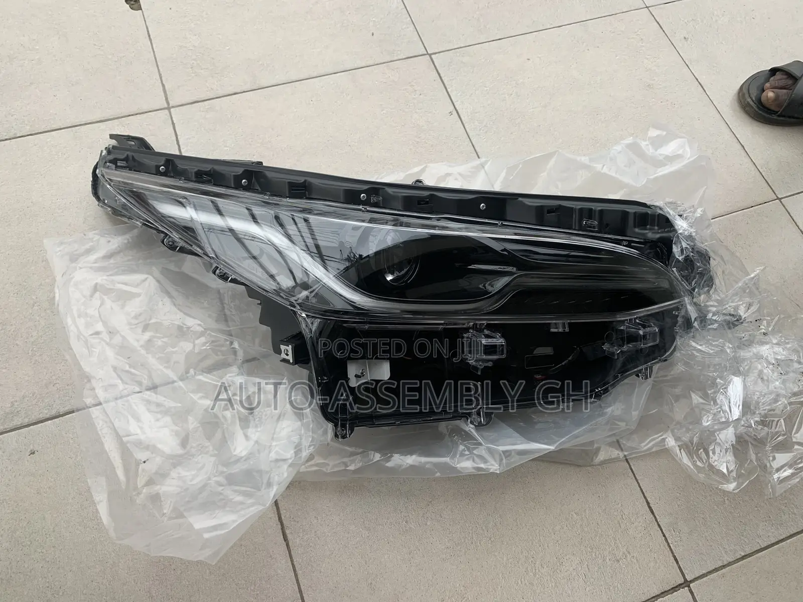 Toyota Fortuner Headlight PAIR 2020,2021,2022,2023,2024,2025,2026