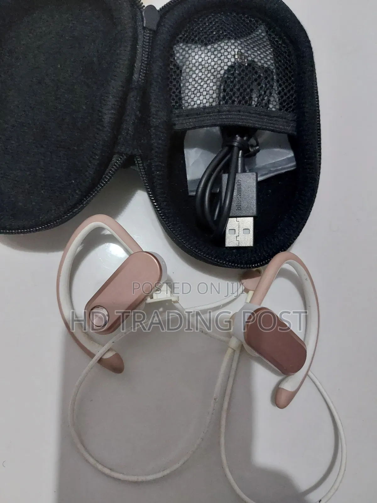 Blackweb Wireless Sports Ear-Hook Ipx4 Water-Resistant Headphones