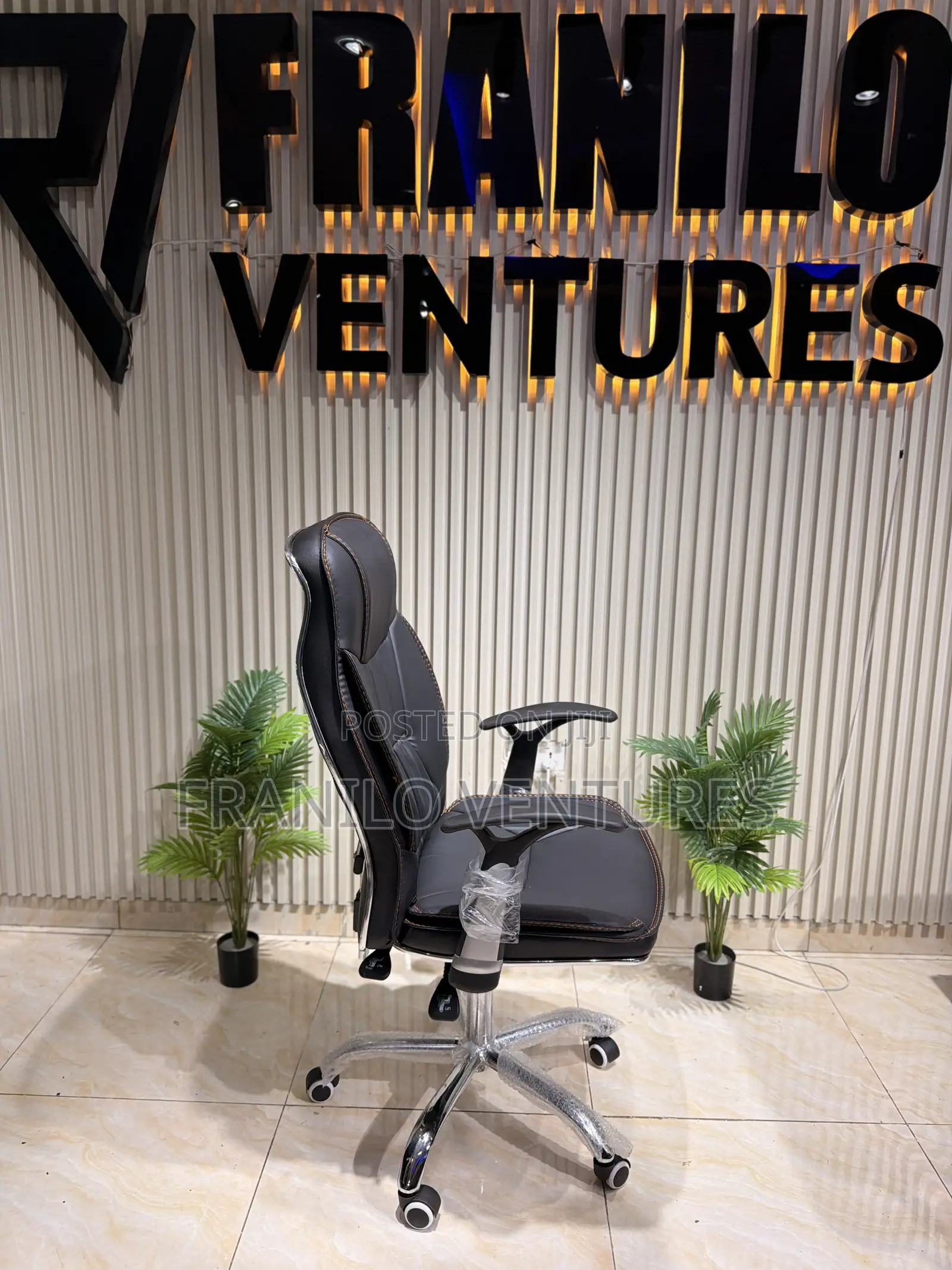 Office Chair With Armrest