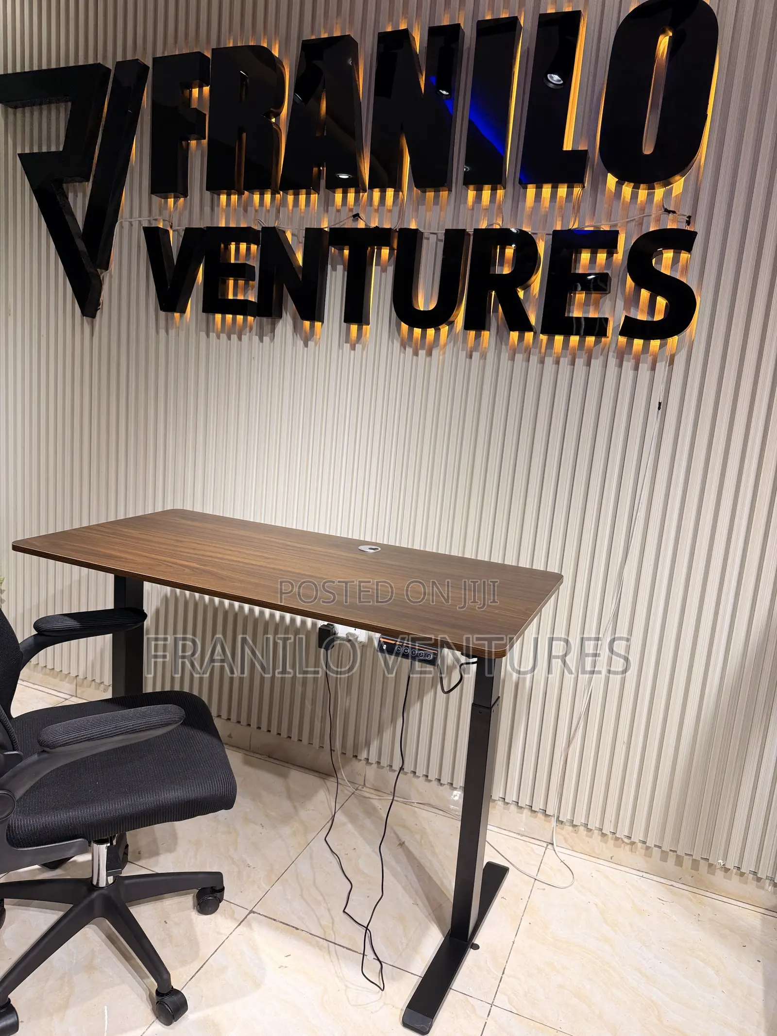 Electric Standing/ Adjustable Desk (1.2m)( All White Color Only)