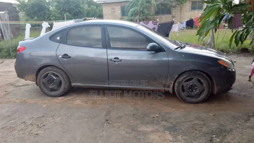 Hyundai Elantra 2009 Silver