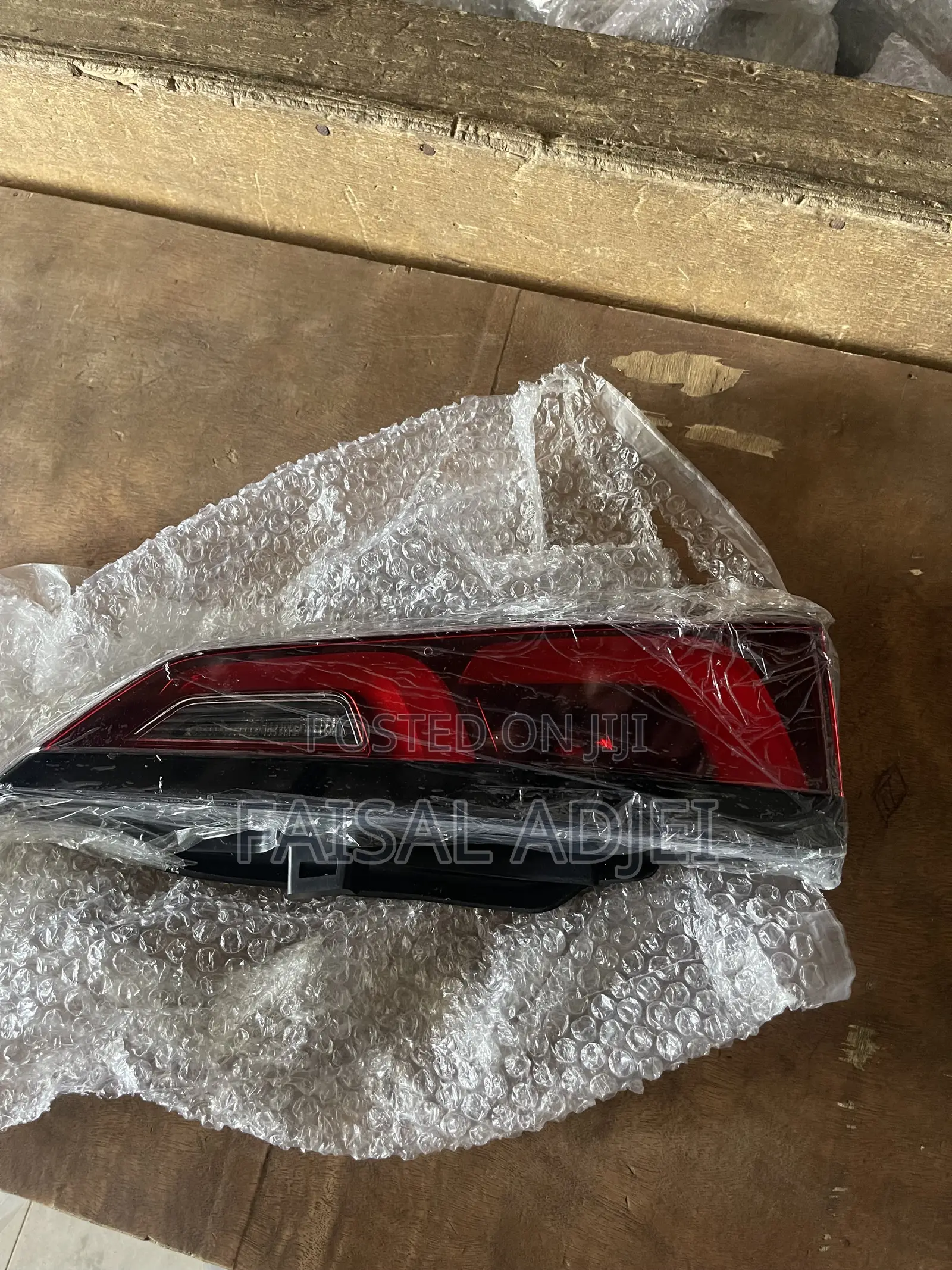 Cr-v 23 Boot Light