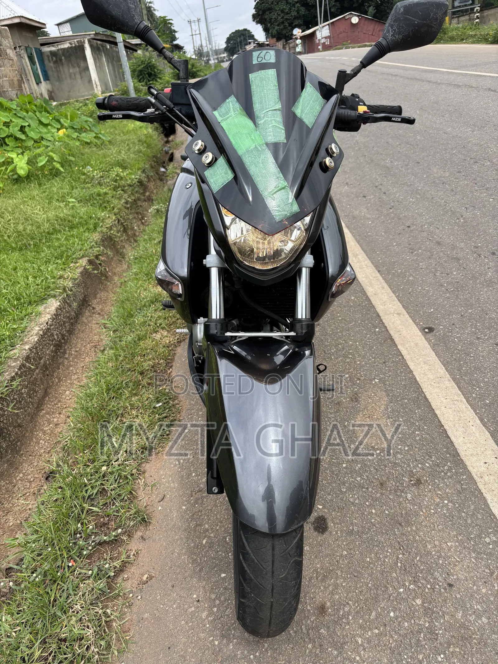Suzuki GSR 2020 Black