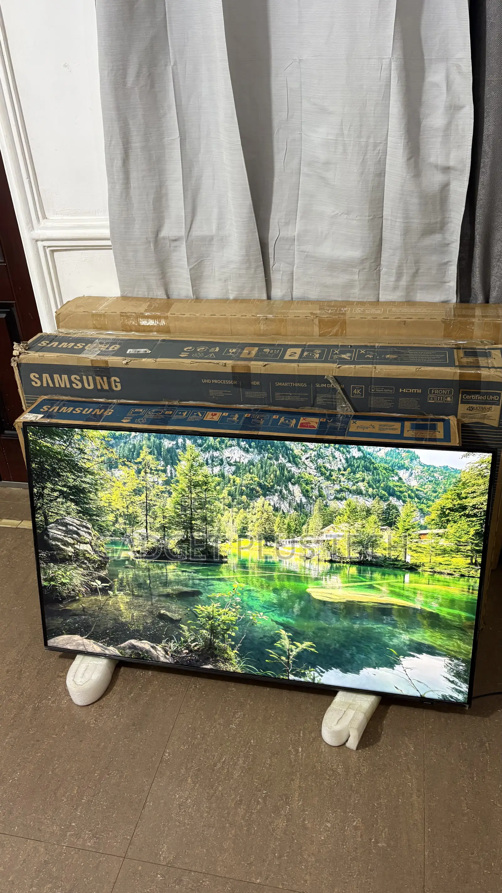 2023/24 50” Samsung Airslim Qled Uhd Smart Tv