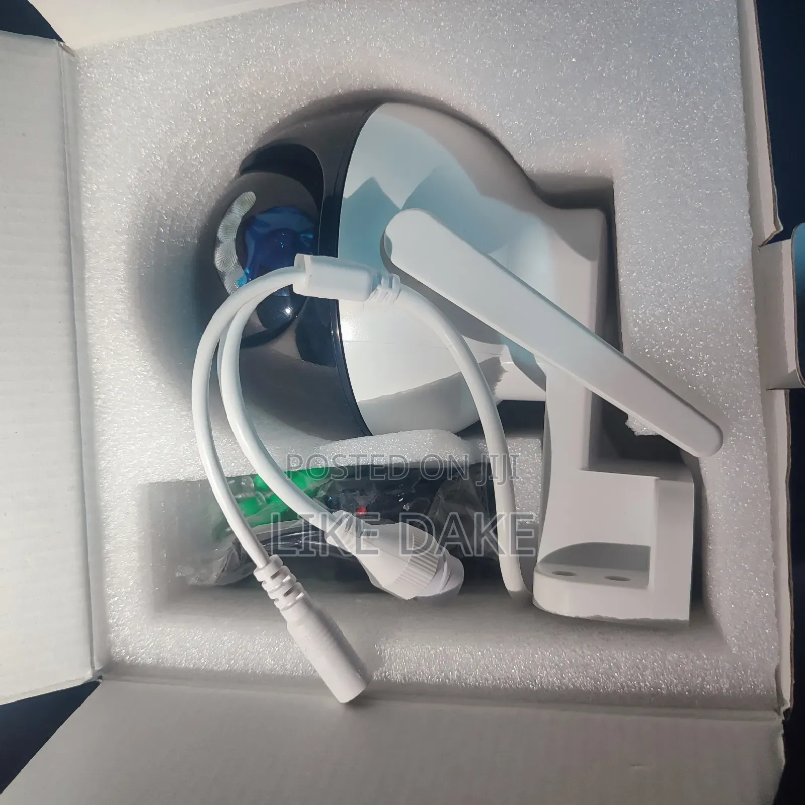 Crystal Clear Icsee Waterproof Wifi CCTV Security Camera