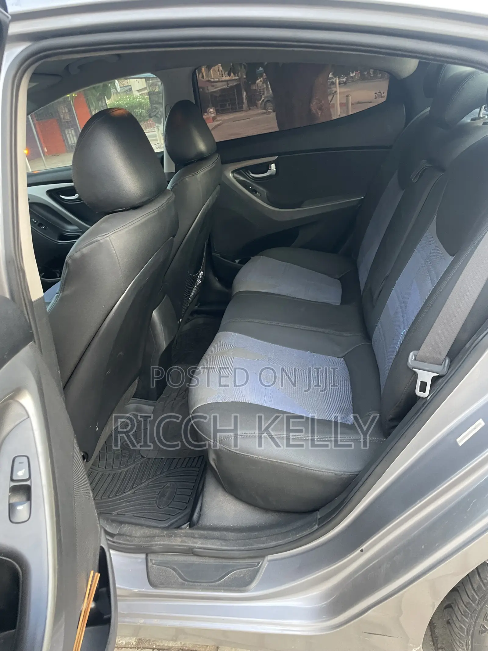 Hyundai Elantra Limited 4dr Sedan (1.8L 4cyl 6A) 2015 Gray