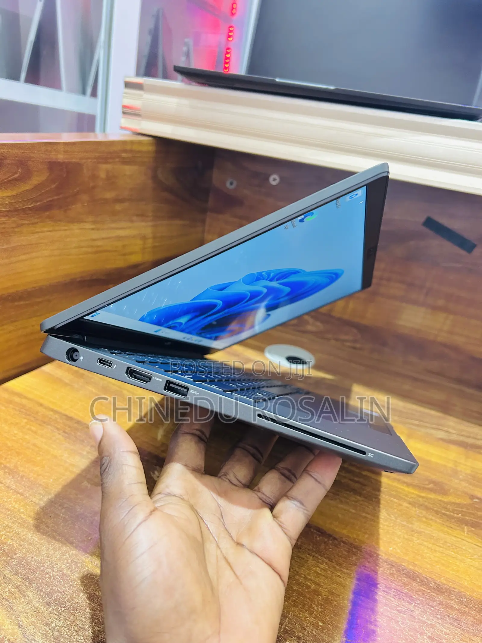 Laptop Dell Latitude 7400 8GB Intel Core i5 SSD 256GB
