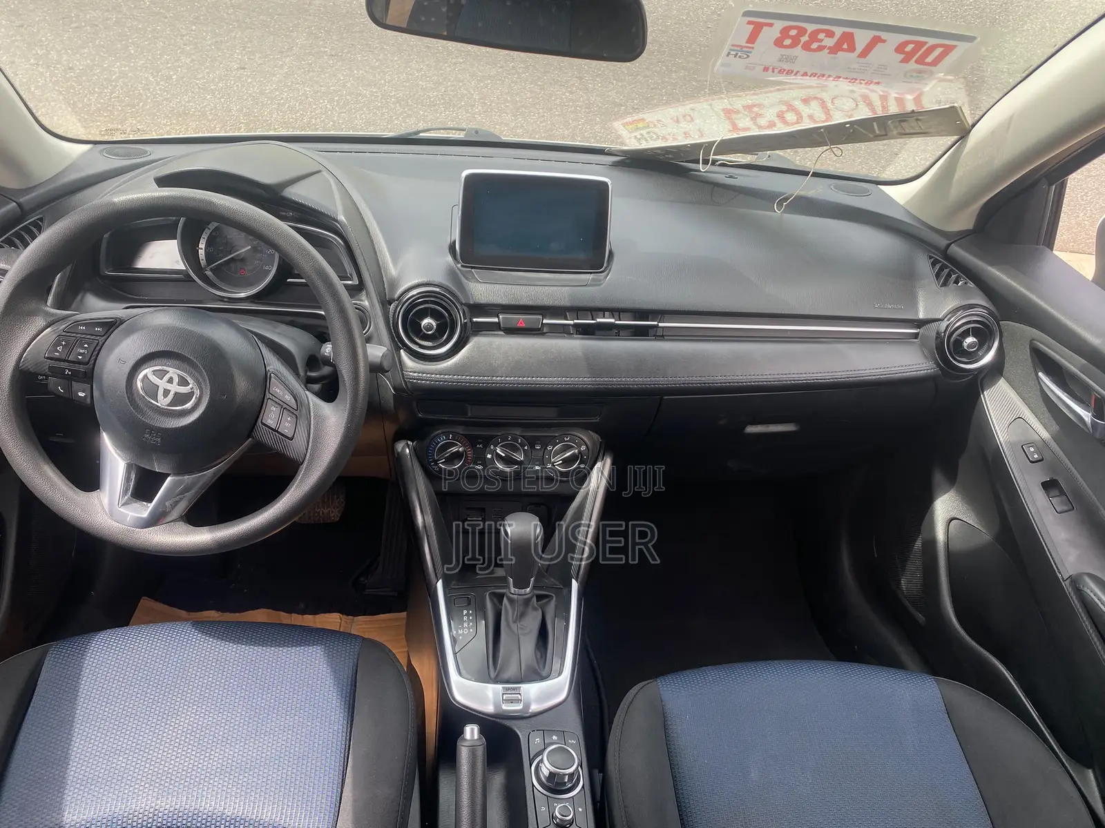 Toyota Yaris iA 1.5 FWD 2017 White