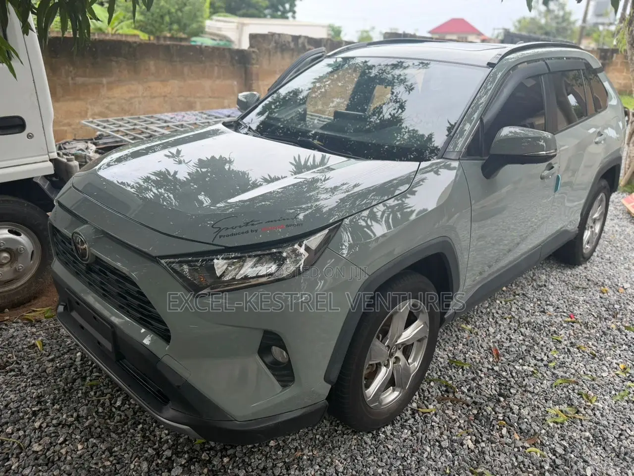 Toyota RAV4 Limited FWD 2019 Green