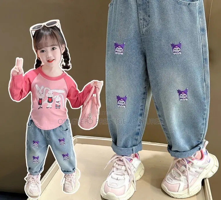Girls’ Casual Embroidered Blue Jeans (Toddler Kids)