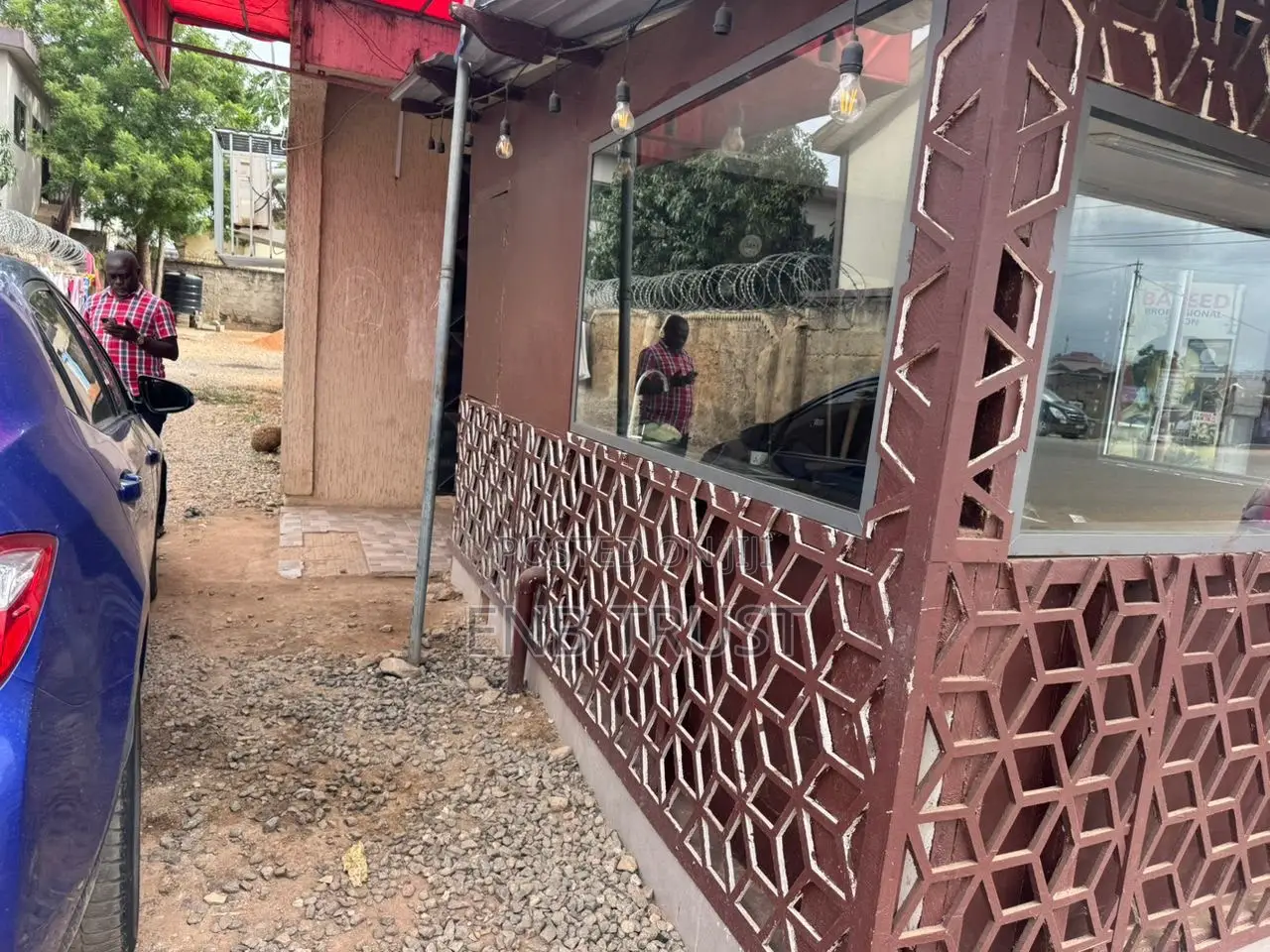 Restaurant and Pub for Rent at Chantan Road Side