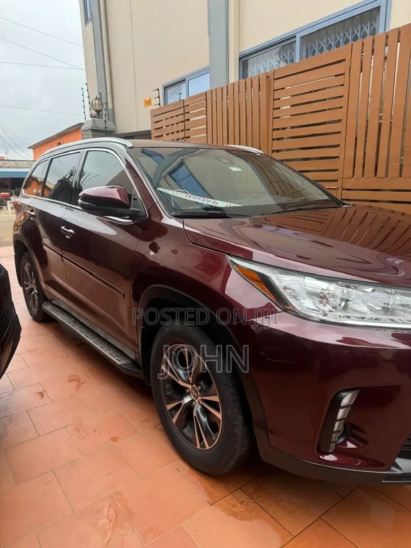 Toyota Highlander LE 2019