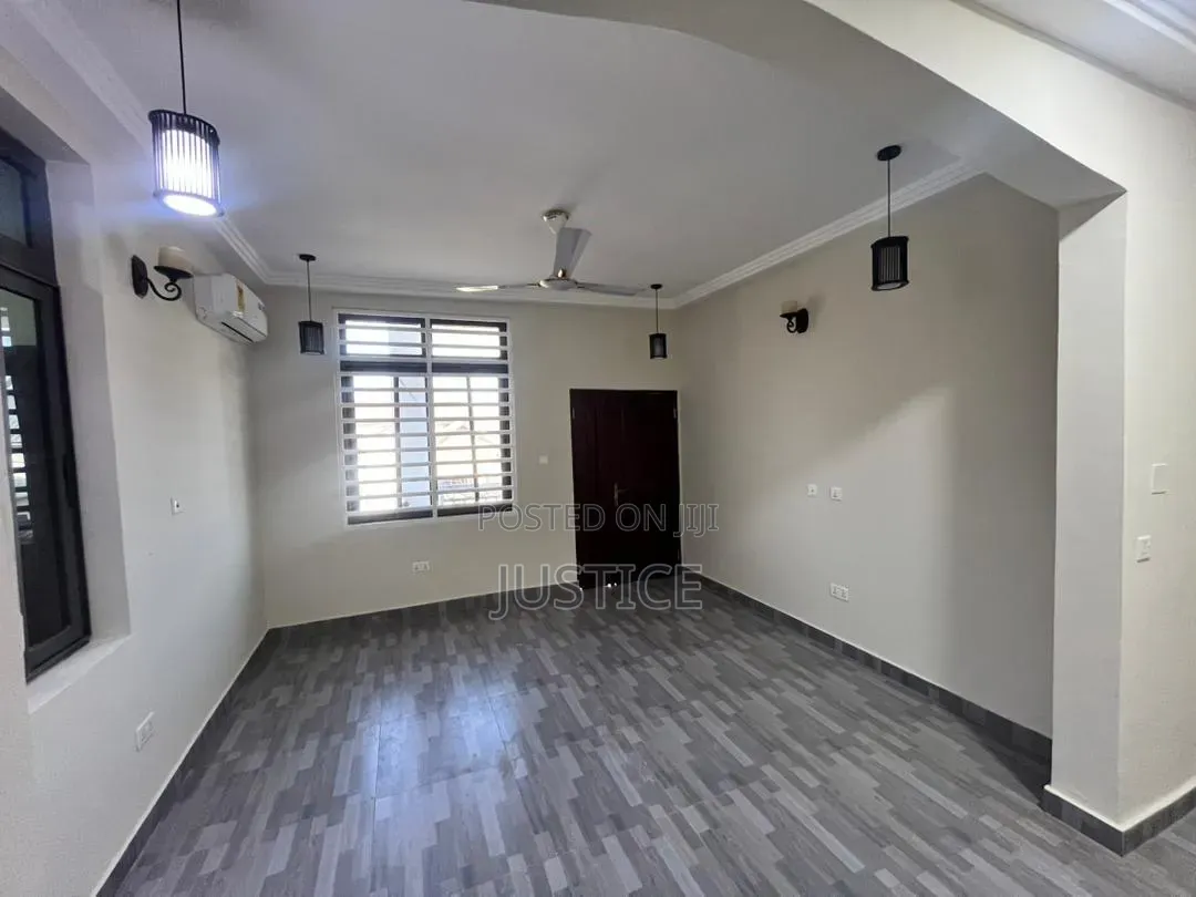2bdrm Apartment in Adjiringanor, Otano for rent
