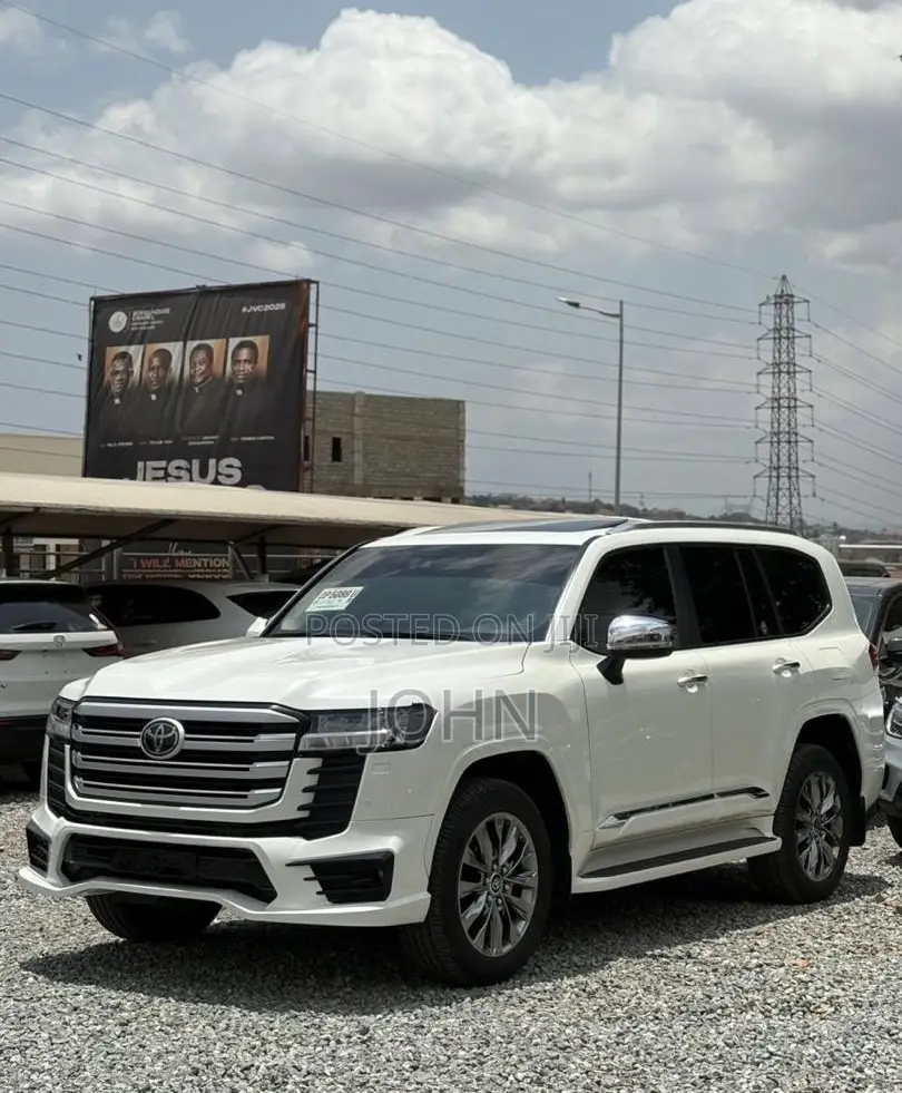 Toyota Land Cruiser 79 Series 2024 White