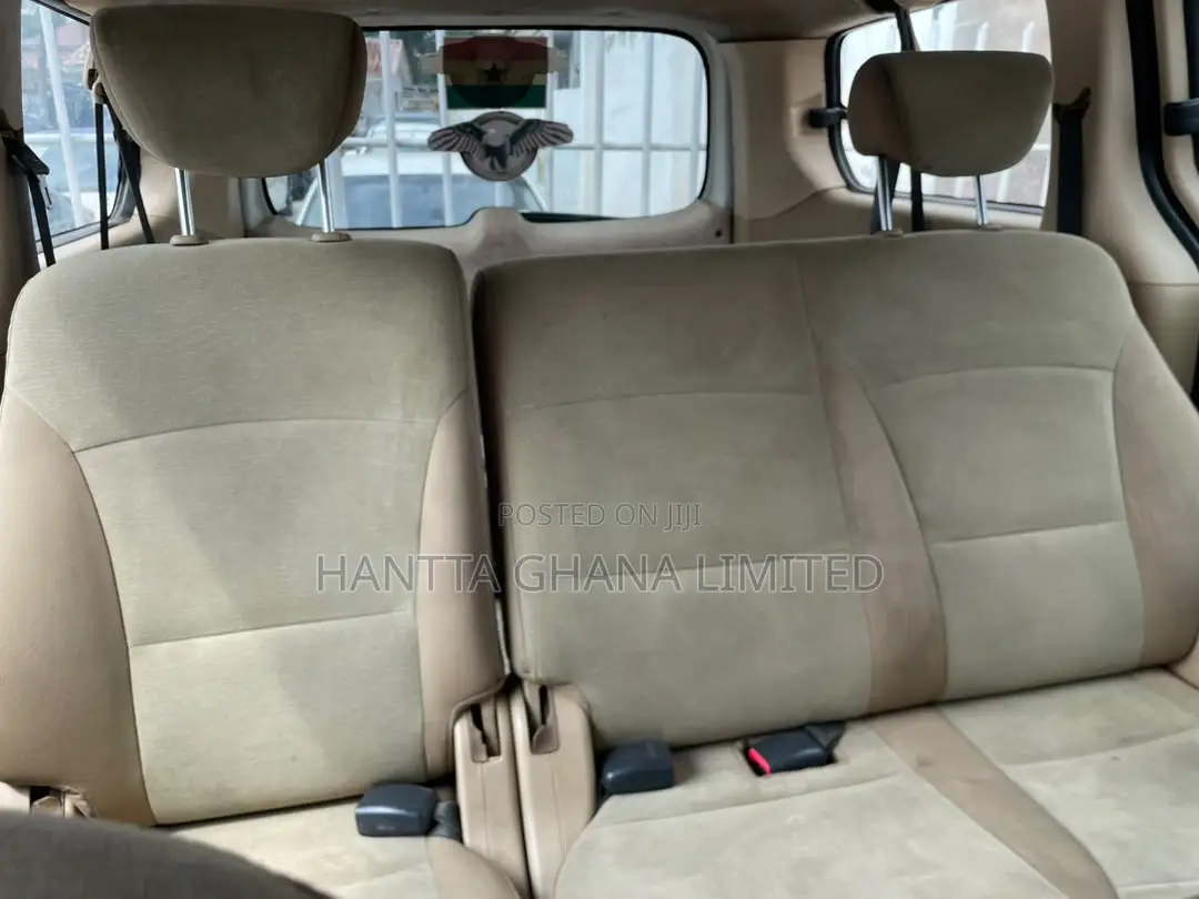Hyundai H200 2015 White