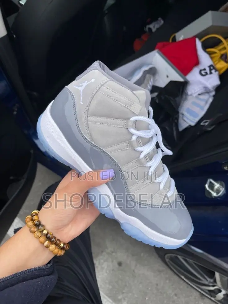 Air Jordan 11