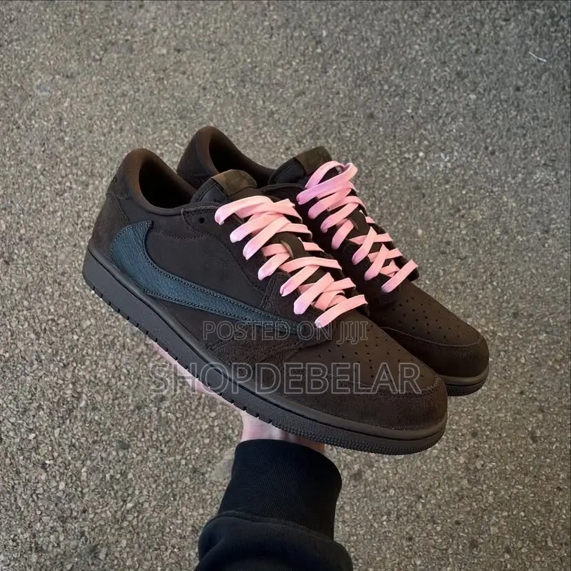 Travis Scott Nike