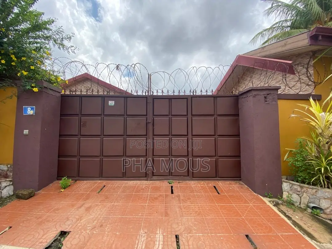 4bdrm House in Mile 7 for rent