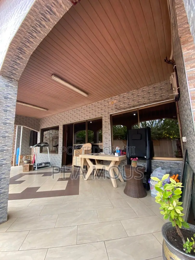 4bdrm House in Mile 7 for rent
