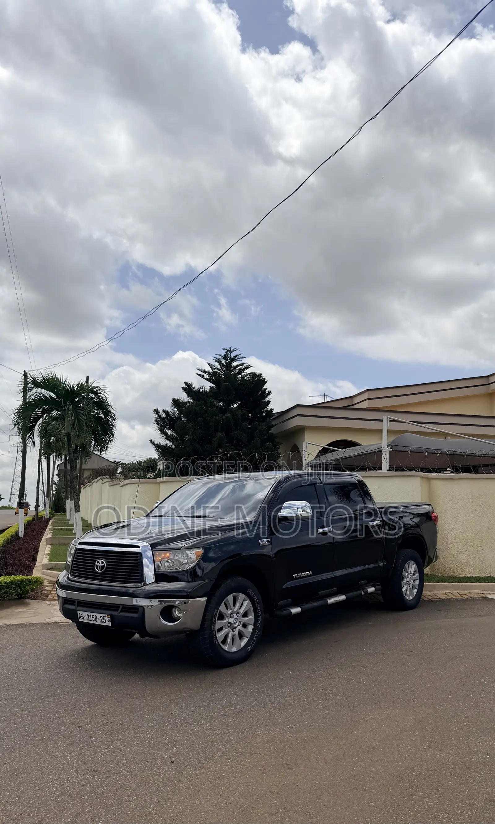 Toyota Tundra 2013 Black