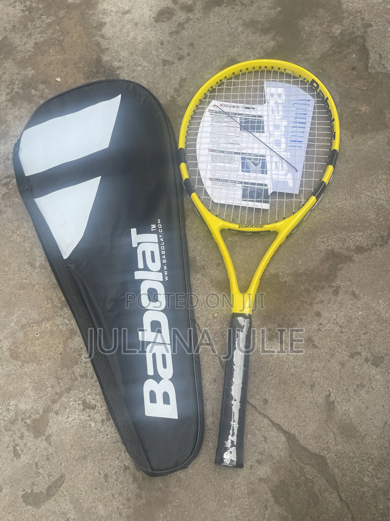 Original Long Tennis Racket Available at Cool Price