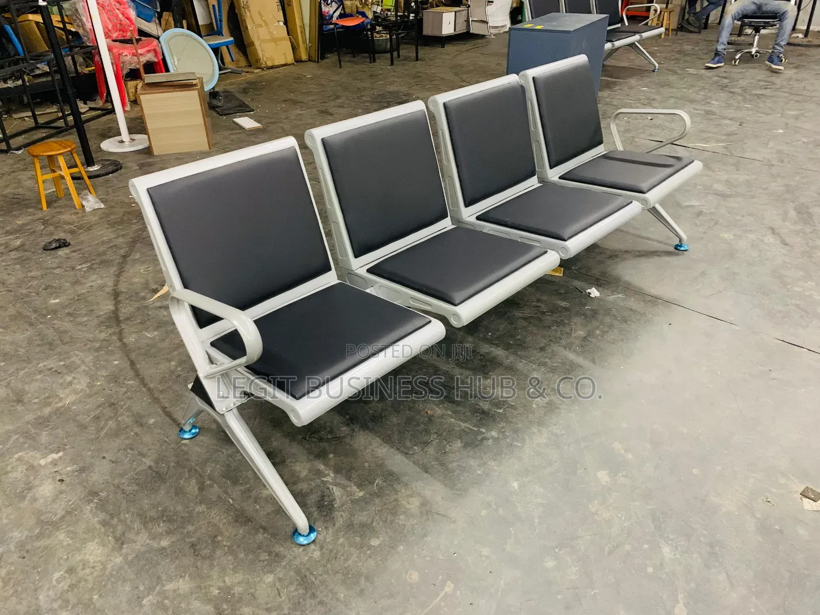 4 in 1 Modern Waiting Chair