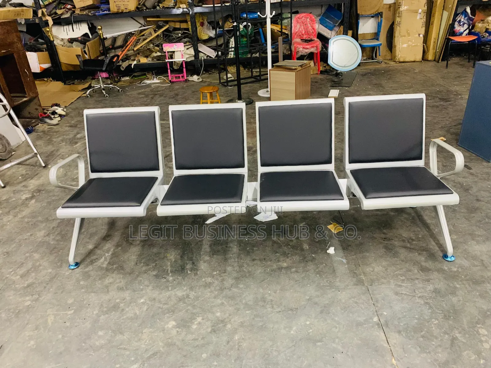 4 in 1 Modern Waiting Chair